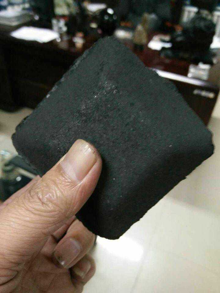 型煤压球机的配煤质量对型煤质理的影响