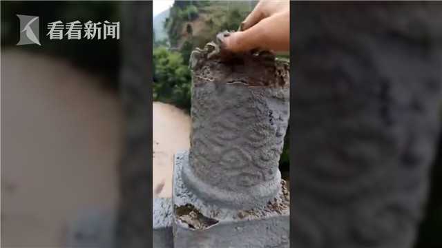 重庆一桥梁栏杆柱雨后一捏就“碎”当地已启动质量调查