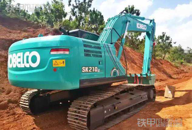 21吨级土方“绿巨人” 神钢SK210LC-10挖掘机如何？