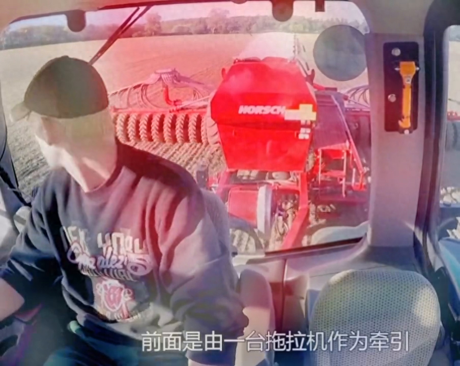#创作灵感德国大型气动播种机，宽度可达18米，一次同时...