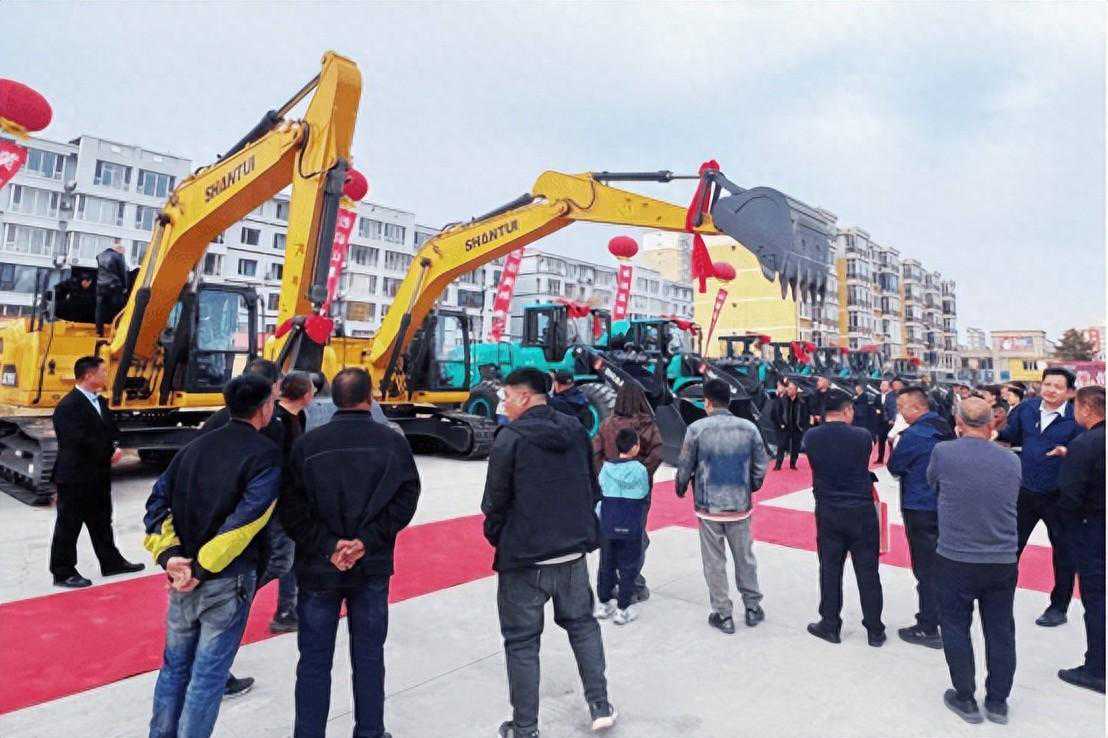 黄金内核·与众不同！山推全系产品技术交流会呼和浩特站圆满收官