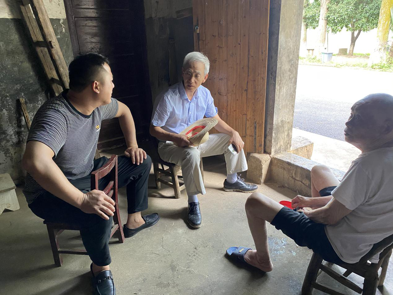 40年前，从村里走出的第一个大学生，他回来了！——记武汉市第十五届人大代表杨驰升