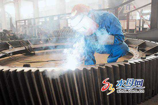 烟台鑫海矿装借助跨境电商涅槃 传统制造业“轻盈转身”