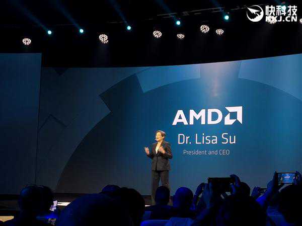AMD正式发布二代霄龙：64核心128线程制霸 IPC性能猛增23％