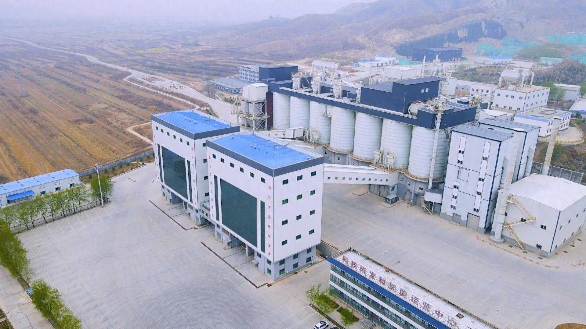 环保240搅拌楼值得入手吗？新型建机专业做搅拌站30年为你回答